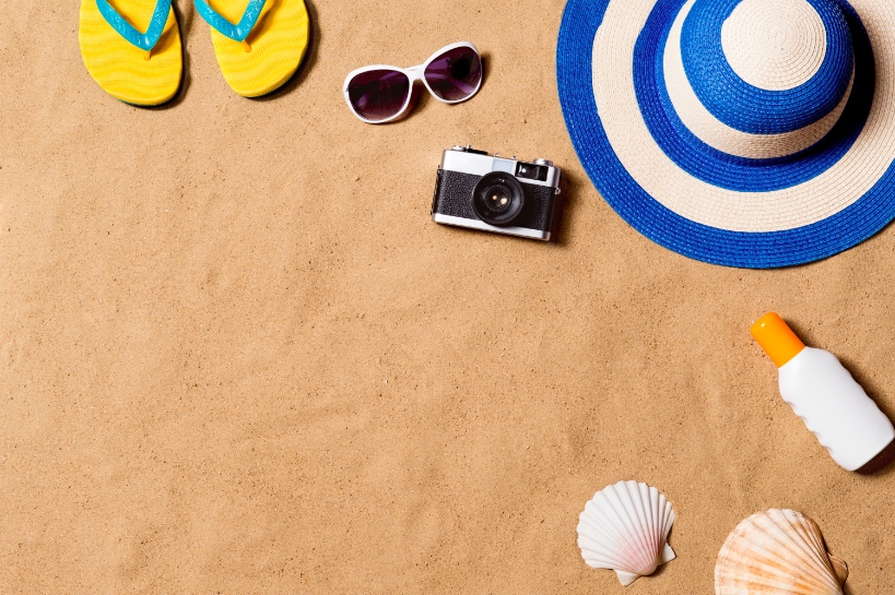 compositie van diverse zomer artikelen