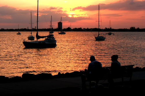 iStock 000001220528Small
